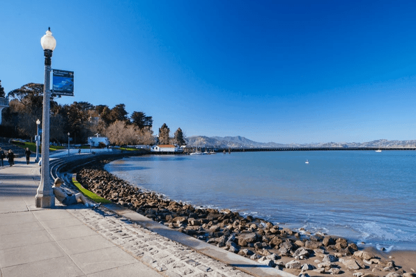 A Wondrous, Sunny, Beautiful Day by Alexa&nbsp;Grospe